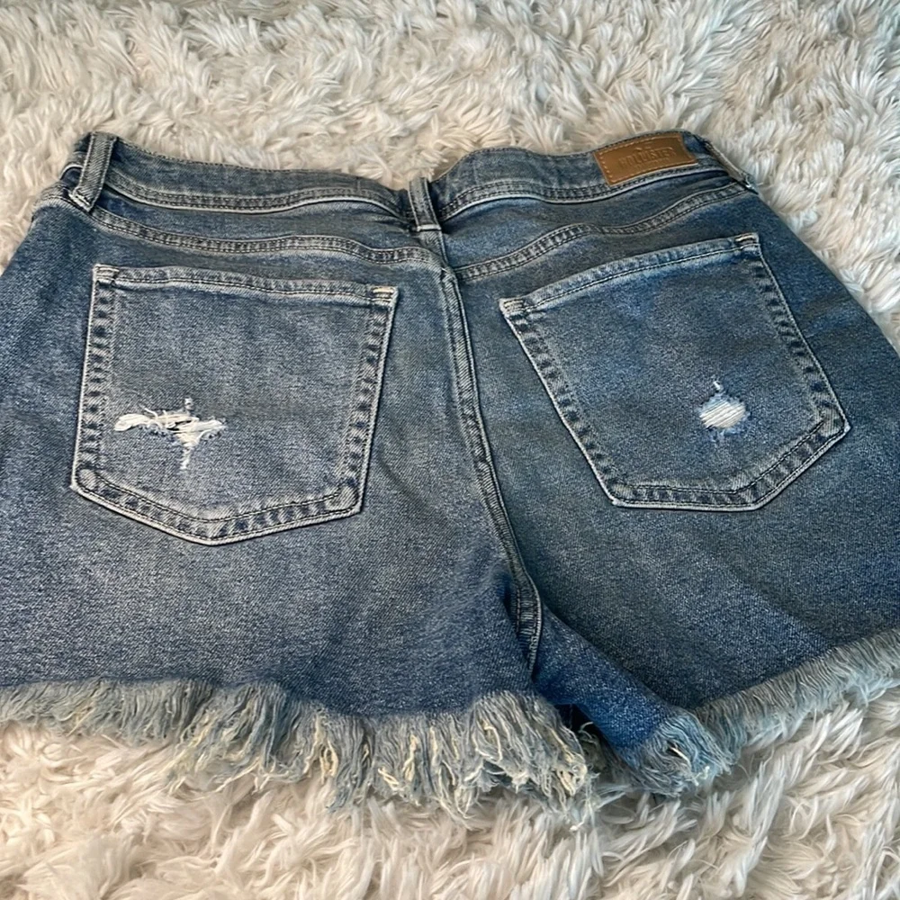 NWT Hollister‎ Ultra High-Rise Mom Shorts - Size 11